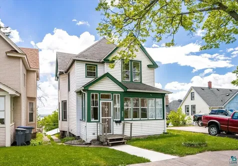 2424 W 7th Street Duluth MN 55806
