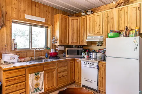 7280 Far North Road Buyck MN 55772
