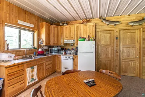 7280 Far North Road Buyck MN 55772
