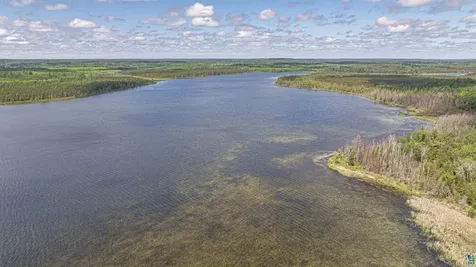 7280 Far North Road Buyck MN 55772