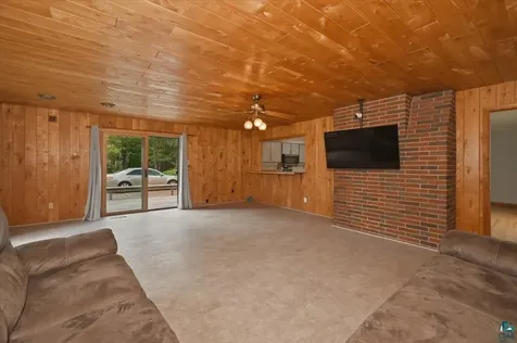 1603 N Basswood Avenue Duluth MN 55811