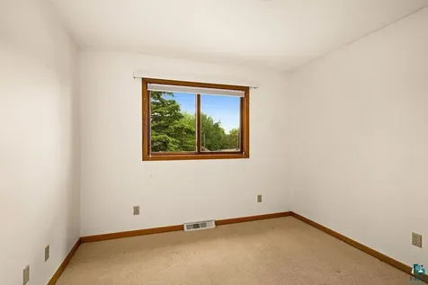 2410 Harvey Street Duluth MN 55811