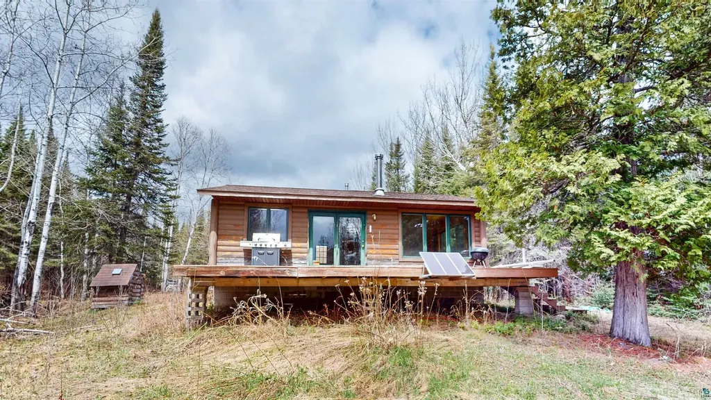 2X Ary Point Road Hovland MN 55606