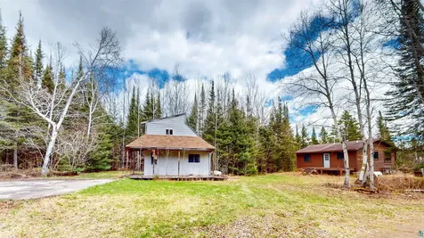 16 Ary Point Road Hovland MN 55606