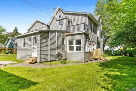 3 N 63rd Avenue W Duluth MN 55807