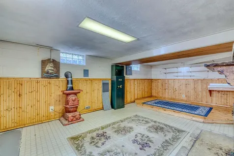 2113 Hutchinson Road Duluth MN 55811