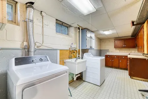 2113 Hutchinson Road Duluth MN 55811