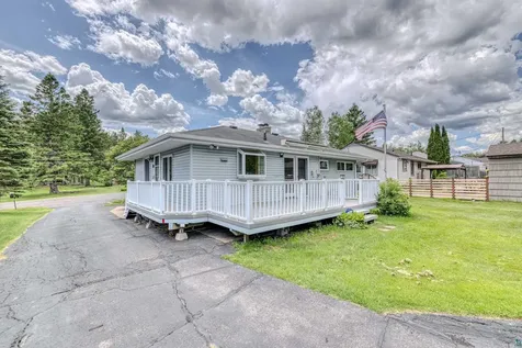 2113 Hutchinson Road Duluth MN 55811
