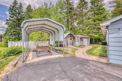 2113 Hutchinson Road Duluth MN 55811