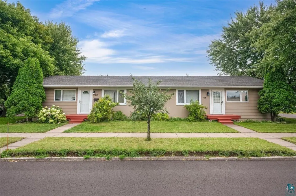 716-718 22nd Avenue E Superior WI 54880
