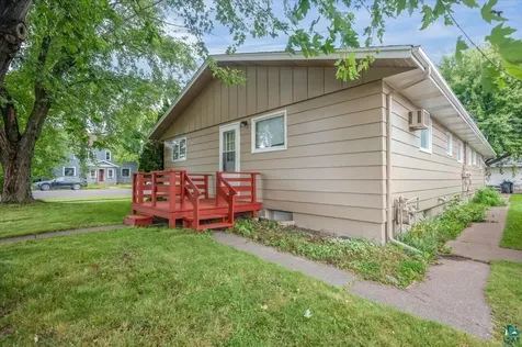 716-718 22nd Avenue E Superior WI 54880