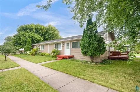 716-718 22nd Avenue E Superior WI 54880