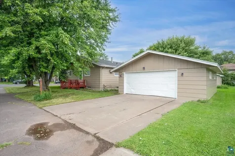 716-718 22nd Avenue E Superior WI 54880