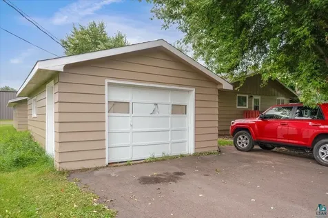 716-718 22nd Avenue E Superior WI 54880