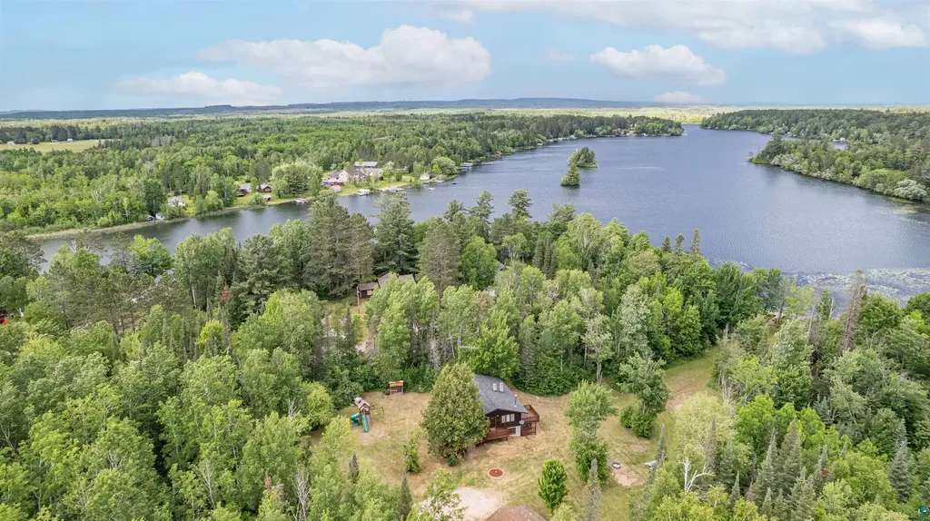 8233 Highway 37 Eveleth MN 55734