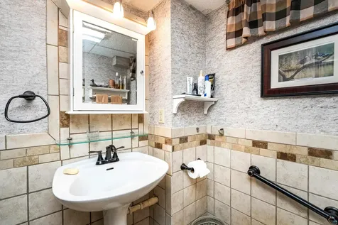 401 Snively Road Duluth MN 55803