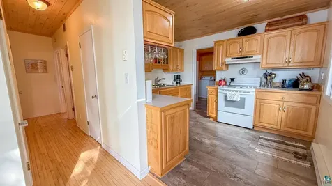 3818 Manitoo Trail Grand Marais MN 55604