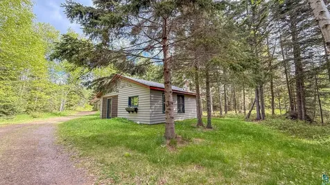 3818 Manitoo Trail Grand Marais MN 55604