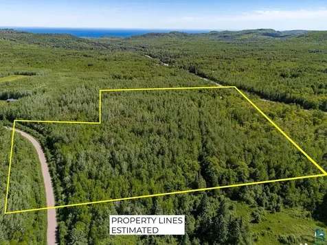 6298 Highway 1 Silver Bay MN 55614