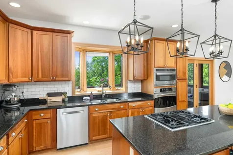 442 Hastings Drive Duluth MN 55803