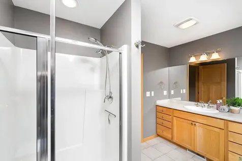 442 Hastings Drive Duluth MN 55803
