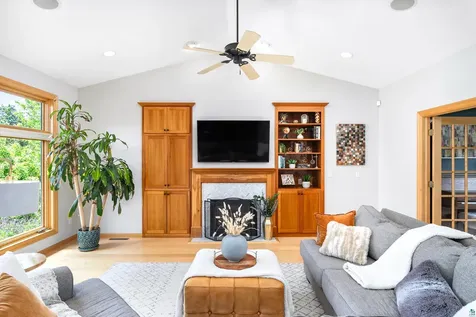 442 Hastings Drive Duluth MN 55803