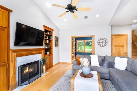 442 Hastings Drive Duluth MN 55803