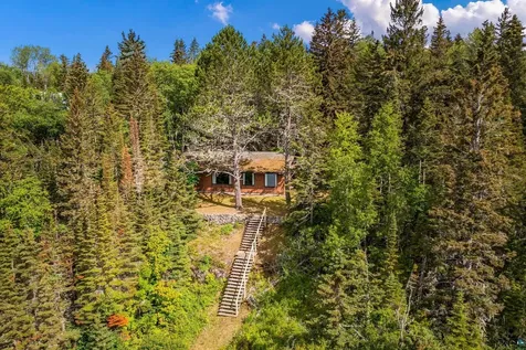 1534 Hwy 61 E Grand Marais MN 55604