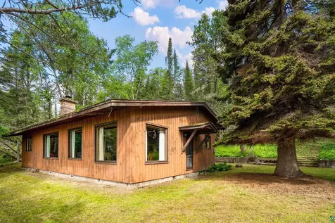 1534 Hwy 61 E Grand Marais MN 55604