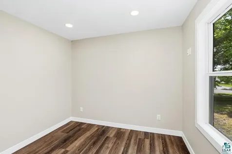 4217 Peabody Street Duluth MN 55804