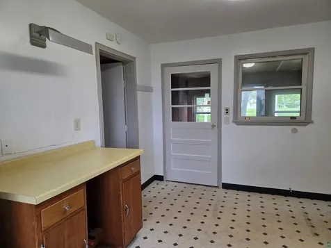 56 E 2nd Street Superior MN 54880