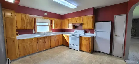 56 E 2nd Street Superior MN 54880