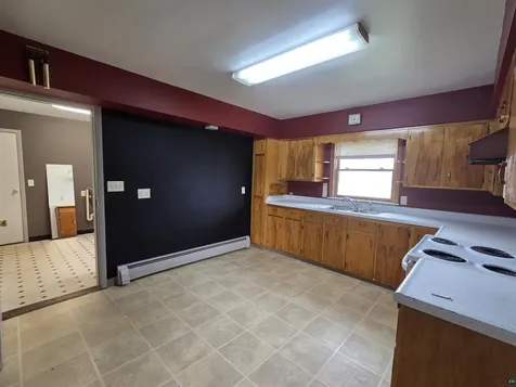 56 E 2nd Street Superior MN 54880