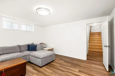 1811 Vermilion Road Duluth MN 55803