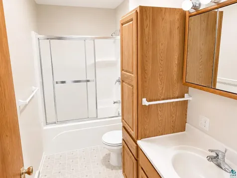 829 Dickerman Avenue Duluth MN 55807
