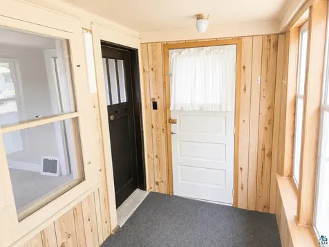 829 Dickerman Avenue Duluth MN 55807