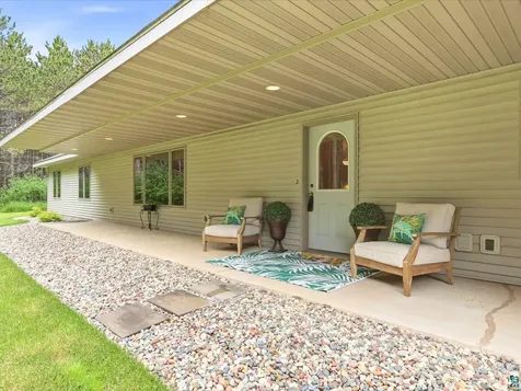 41 E Stark Road Esko MN 55733