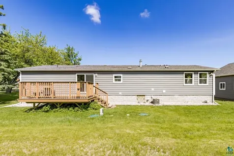 4407 Ugstad Road Hermantown MN 55811