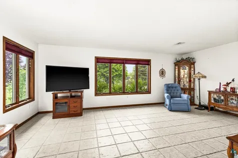 3007 E 7th Street Superior WI 54880