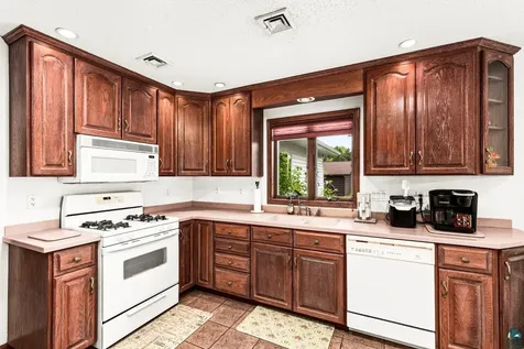 3007 E 7th Street Superior WI 54880
