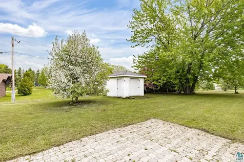 3007 E 7th Street Superior WI 54880