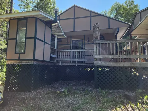 117 Tower Road Hovland MN 55606