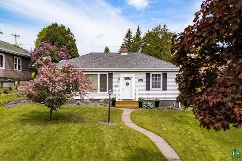 5211 Oneida Street Duluth MN 55804