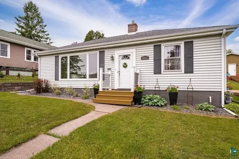 5211 Oneida Street Duluth MN 55804