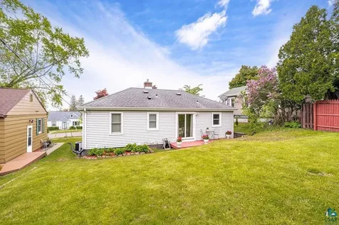 5211 Oneida Street Duluth MN 55804