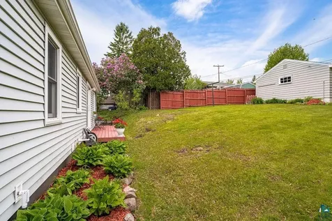 5211 Oneida Street Duluth MN 55804