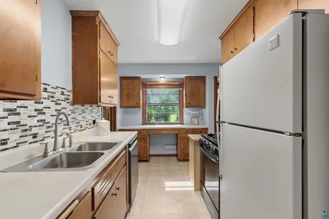 8528 S Columbus Avenue Bloomington MN 55420-2460