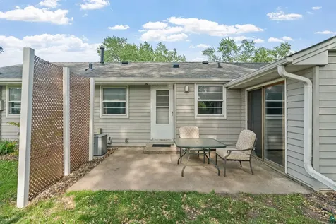 8528 S Columbus Avenue Bloomington MN 55420-2460