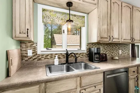 4735 Portland Road Hermantown MN 55811