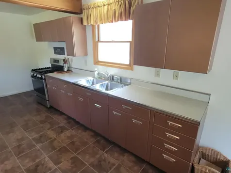 33 Evans Creek Silver Bay MN 55614